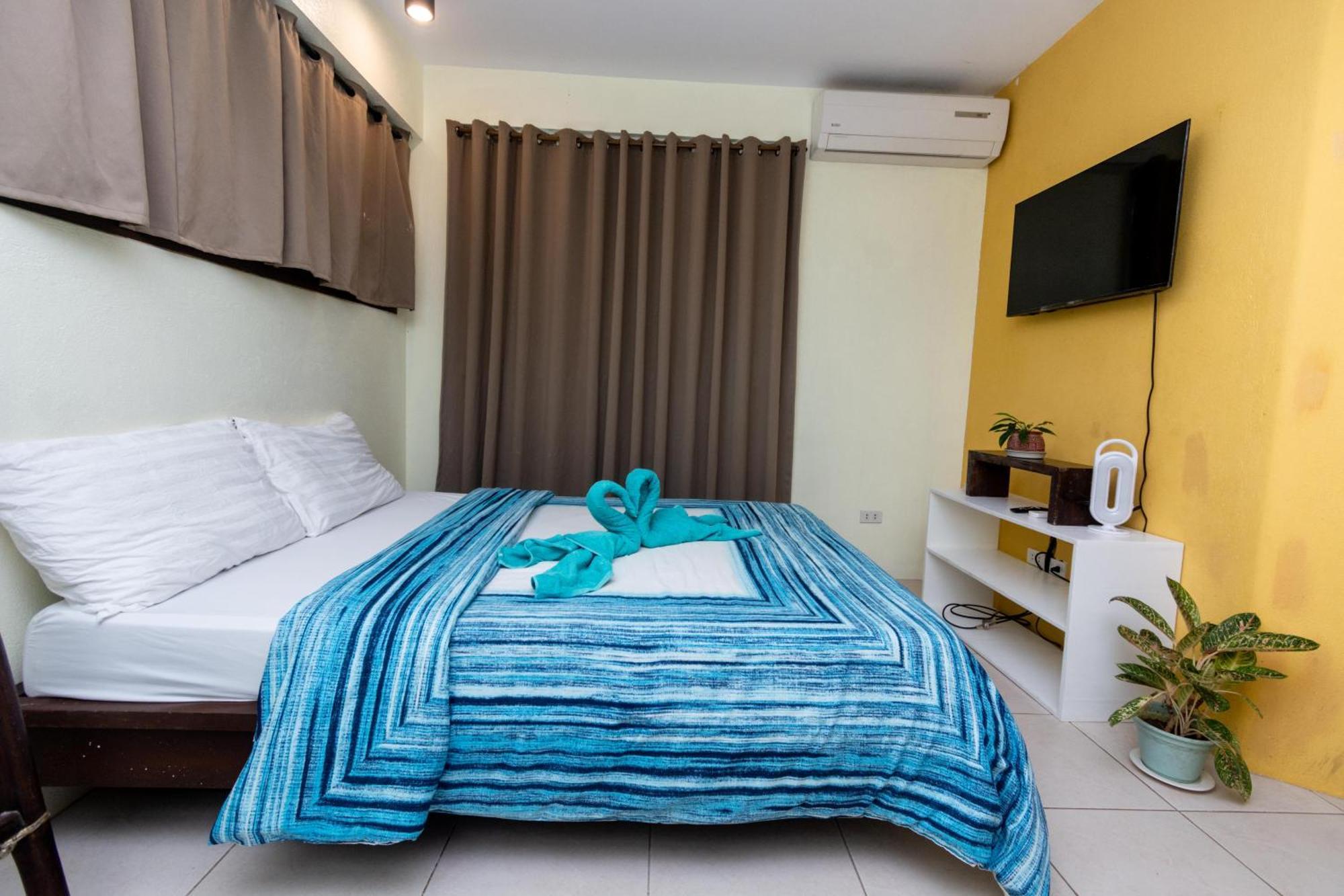 Babosam Apartments Boracay Island ภายนอก รูปภาพ